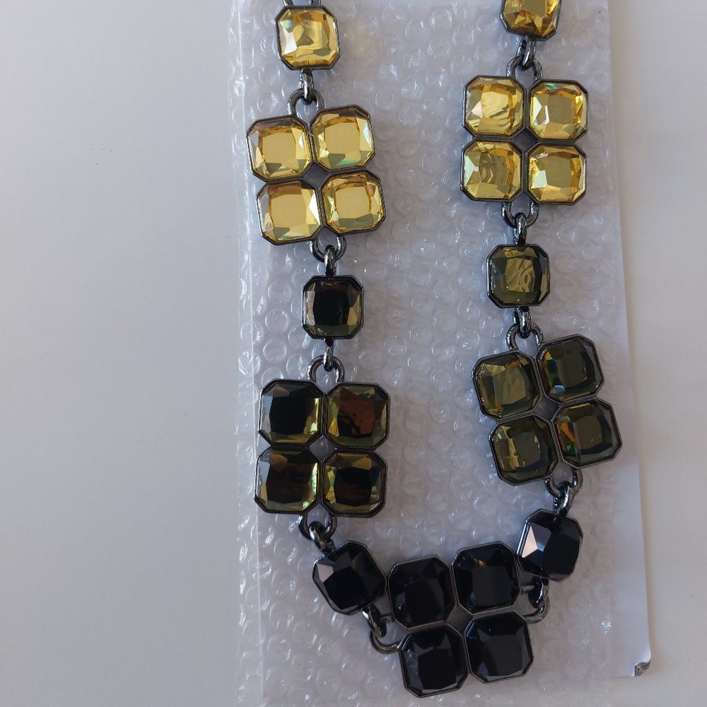 3/$50 Kensie Stone Drama Collar Necklace